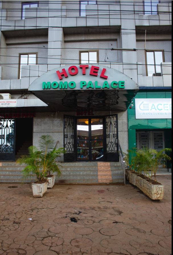 Hôtel Momo Palace